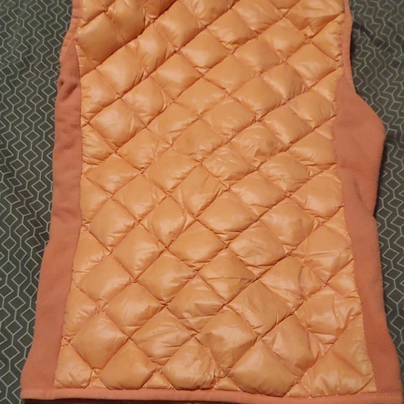 Women's small puffy vest - Picture 8 of 8